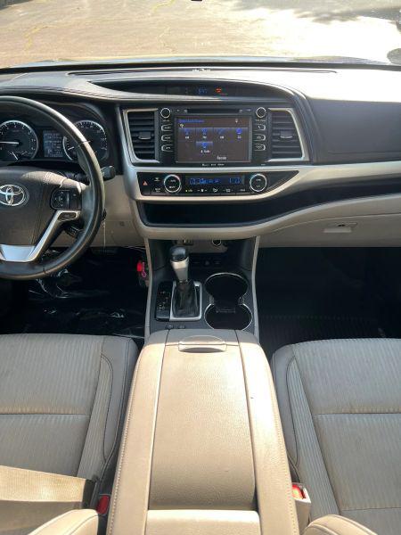2016 Toyota Highlander LE Plus V6