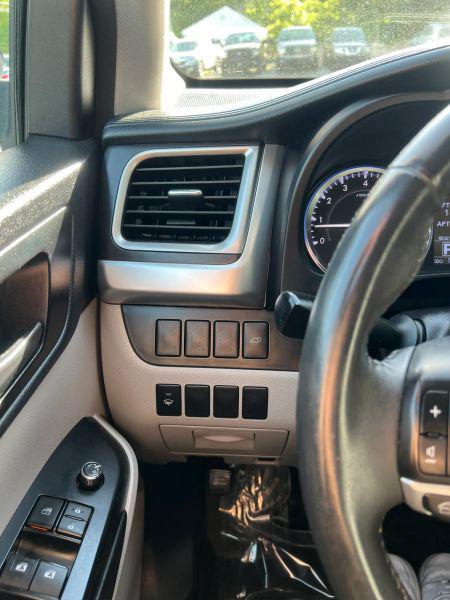 2016 Toyota Highlander LE Plus V6
