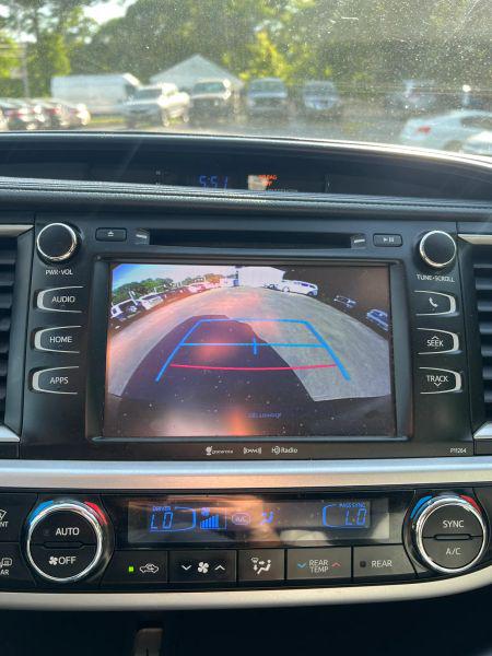 2016 Toyota Highlander LE Plus V6