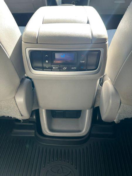 2016 Toyota Highlander LE Plus V6
