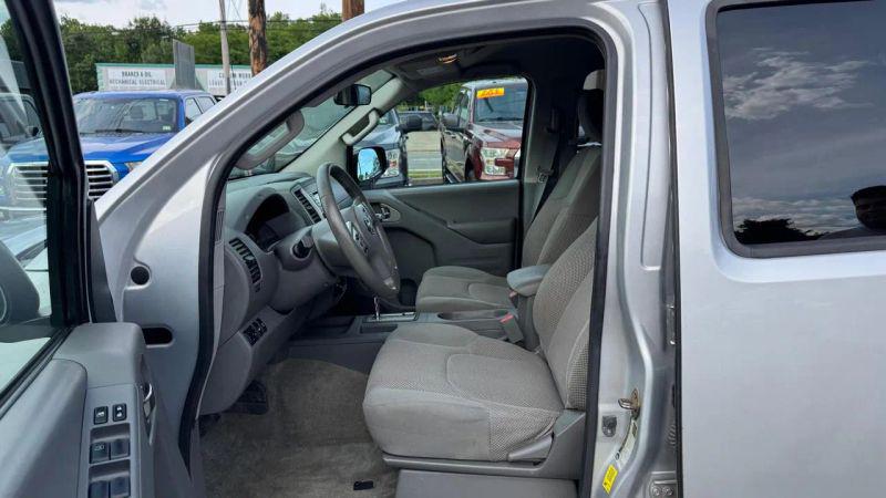 2016 Nissan Frontier SV