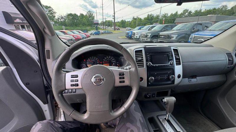 2016 Nissan Frontier SV