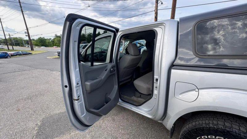2016 Nissan Frontier SV