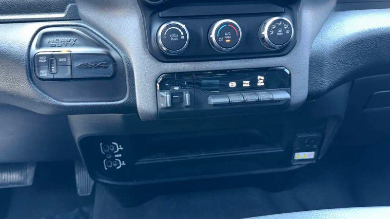 2021 Ram 3500 Tradesman Crew Cab 4x4 8' Box