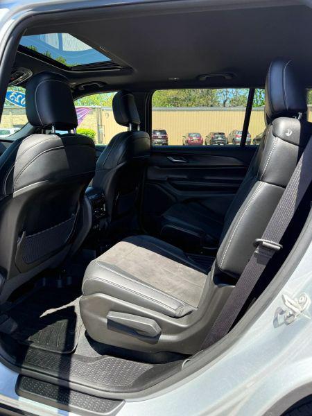 2023 Jeep Grand Cherokee L Altitude 4x4