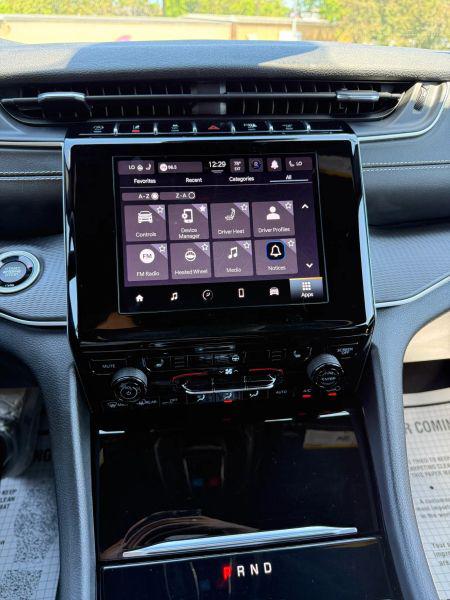 2023 Jeep Grand Cherokee L Altitude 4x4
