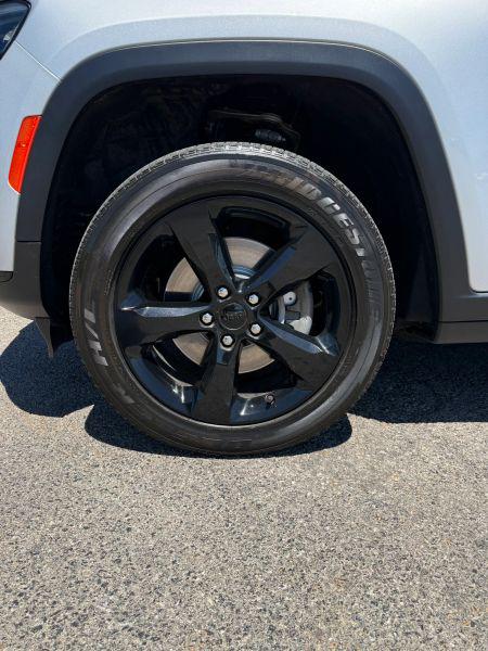 2023 Jeep Grand Cherokee L Altitude 4x4
