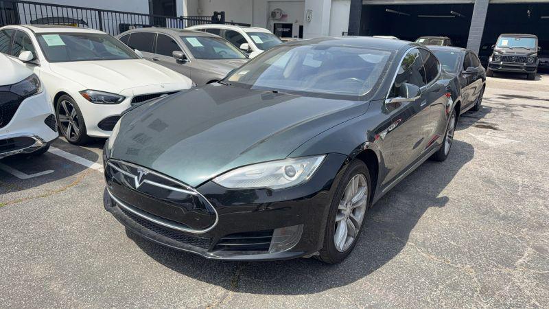 2014 Tesla Model S P85