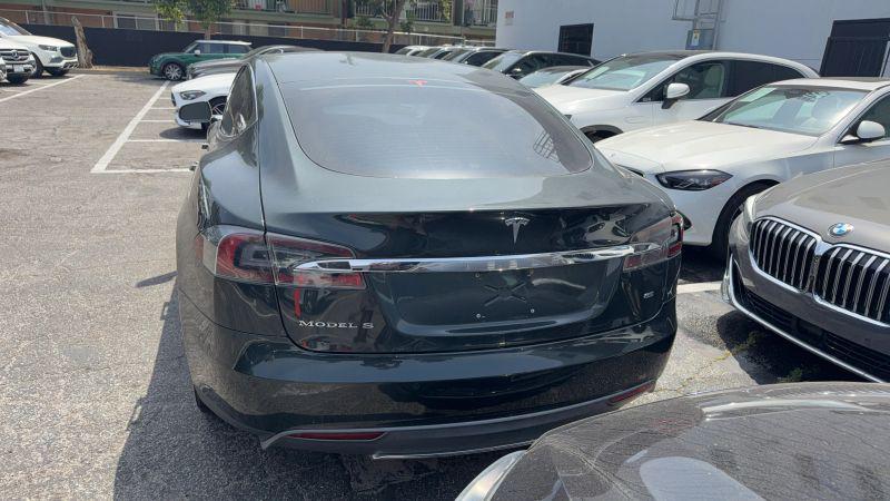 2014 Tesla Model S P85