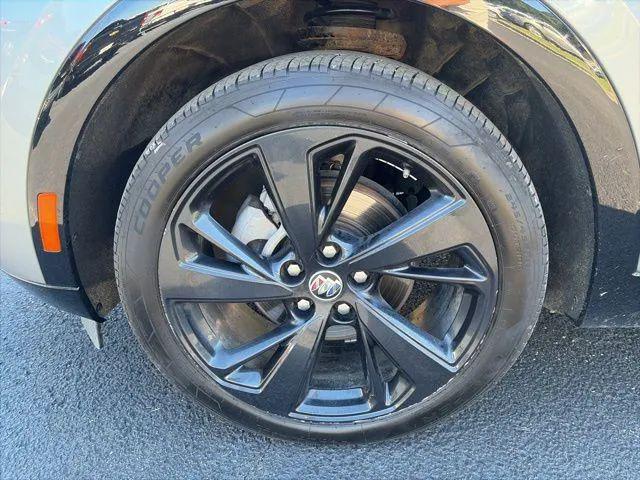 2023 Buick Envision Essence FWD