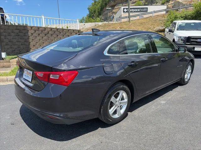 2022 Chevrolet Malibu FWD 1FL
