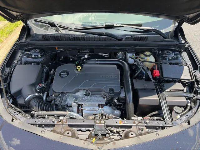 2022 Chevrolet Malibu FWD 1FL