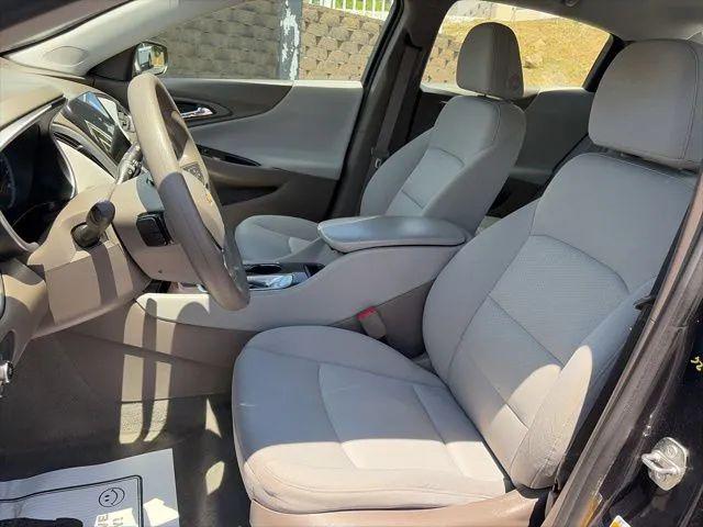 2022 Chevrolet Malibu FWD 1FL