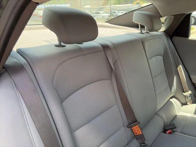 2022 Chevrolet Malibu FWD 1FL