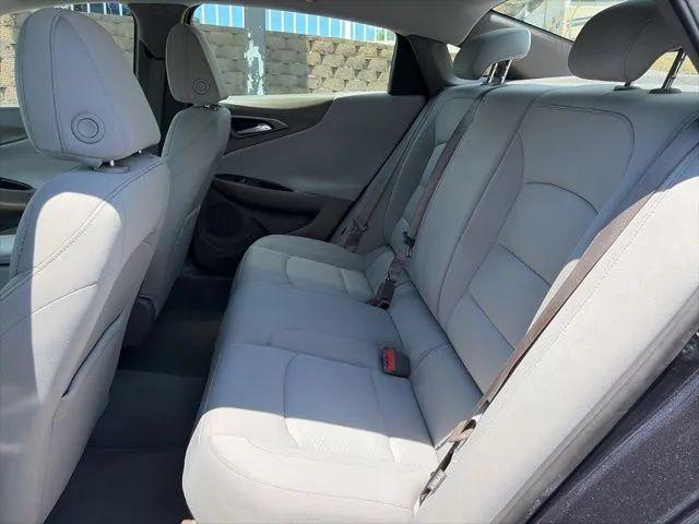 2022 Chevrolet Malibu FWD 1FL