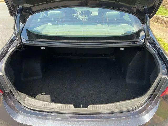 2022 Chevrolet Malibu FWD 1FL