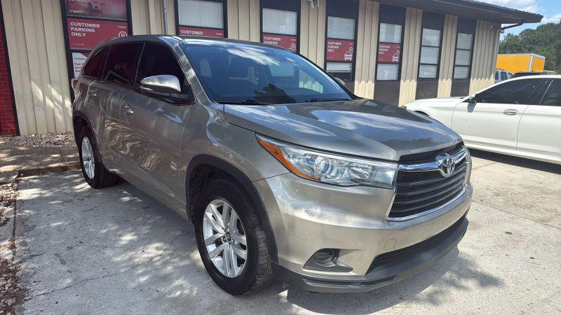 2016 Toyota Highlander LE