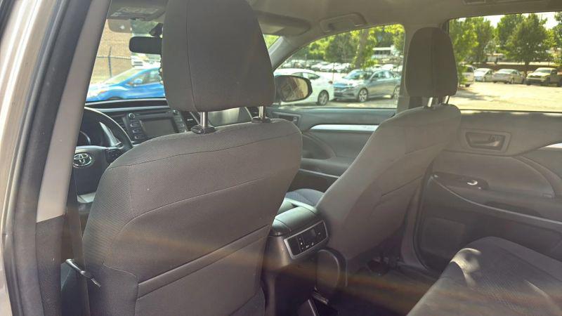 2016 Toyota Highlander LE