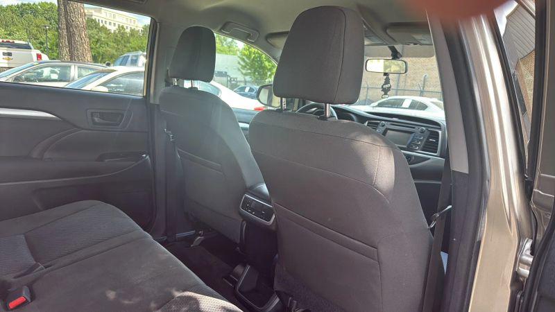 2016 Toyota Highlander LE