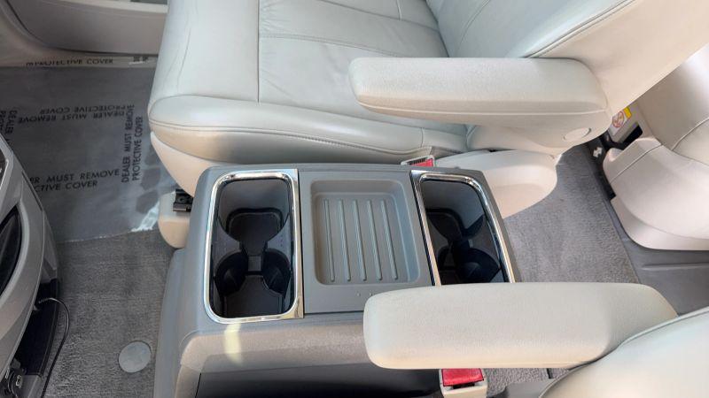 2008 Chrysler Town & Country Limited