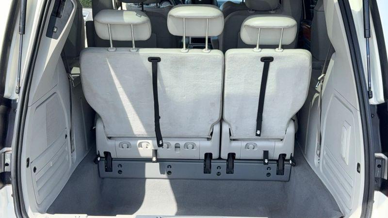 2008 Chrysler Town & Country Limited