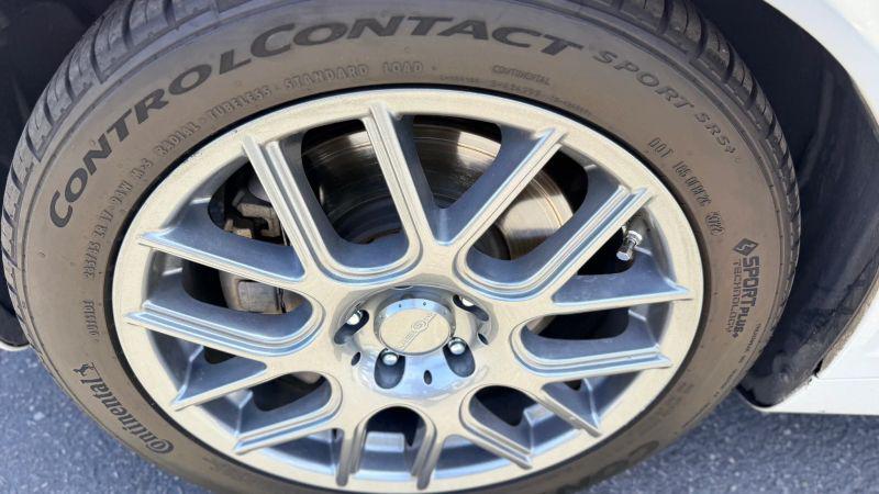 2012 Volvo C70 T5