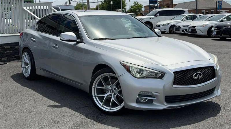 2015 INFINITI Q50 Premium