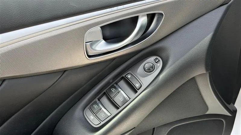 2015 INFINITI Q50 Premium