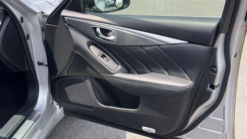 2015 INFINITI Q50 Premium