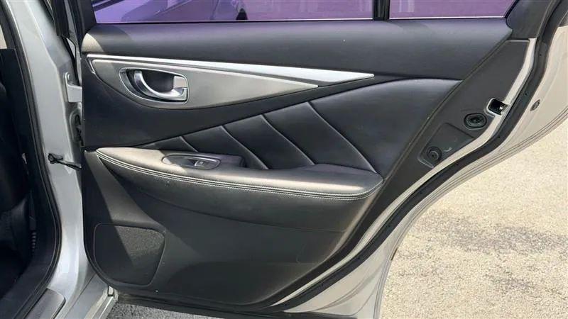 2015 INFINITI Q50 Premium