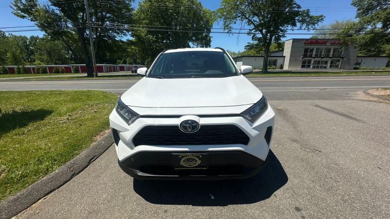 2022 Toyota RAV4 Hybrid LE