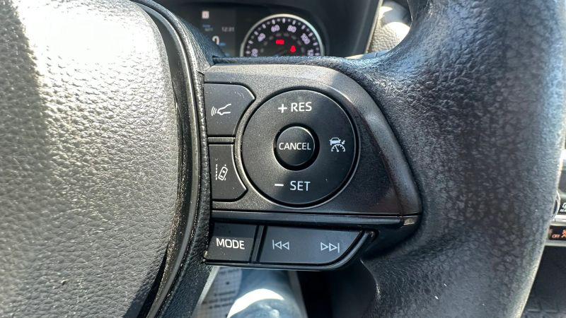 2022 Toyota RAV4 Hybrid LE