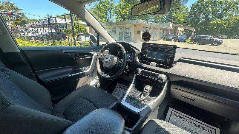 2022 Toyota RAV4 Hybrid LE