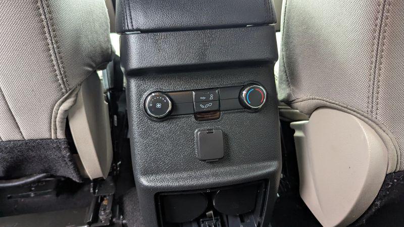 2018 Ford Explorer Base