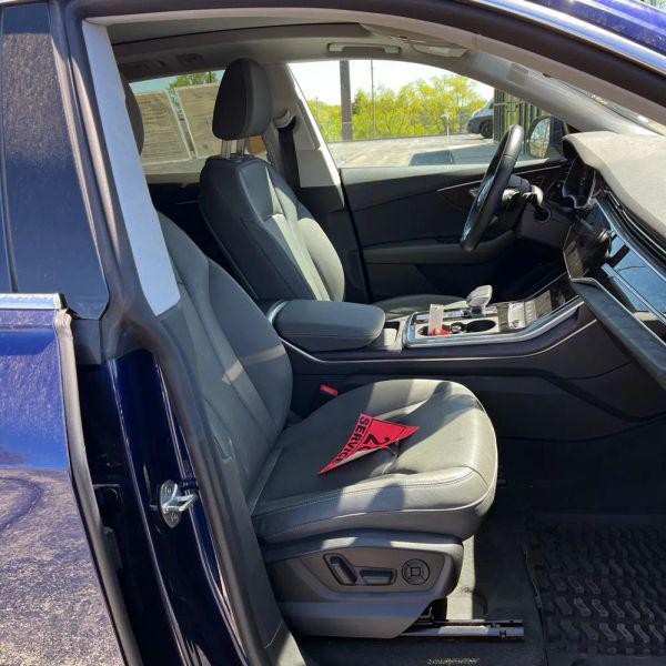 2022 Audi Q8 Premium Plus 55 TFSI quattro Tiptronic
