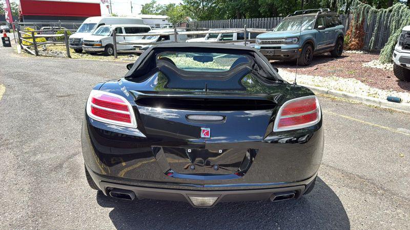 2007 Saturn Sky Red Line