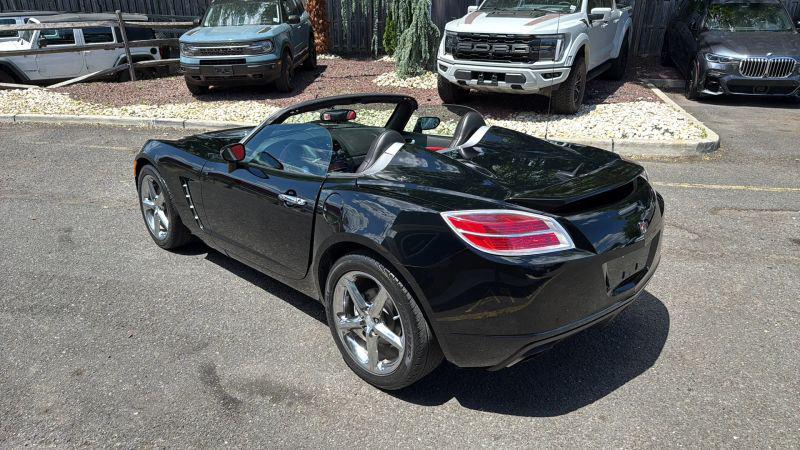 2007 Saturn Sky Red Line