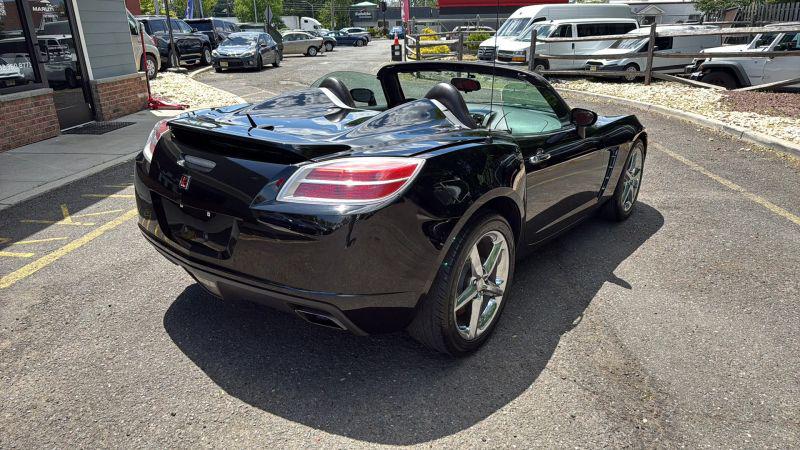 2007 Saturn Sky Red Line