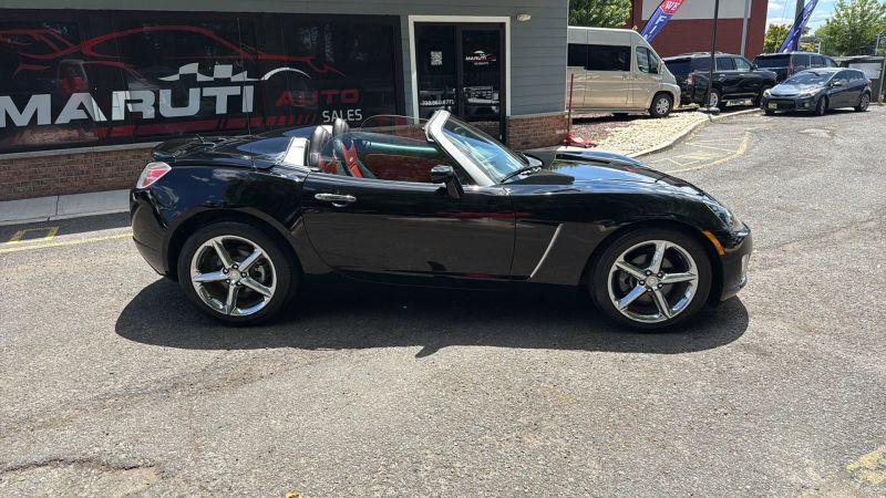 2007 Saturn Sky Red Line