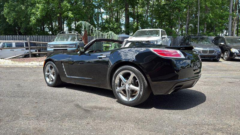 2007 Saturn Sky Red Line