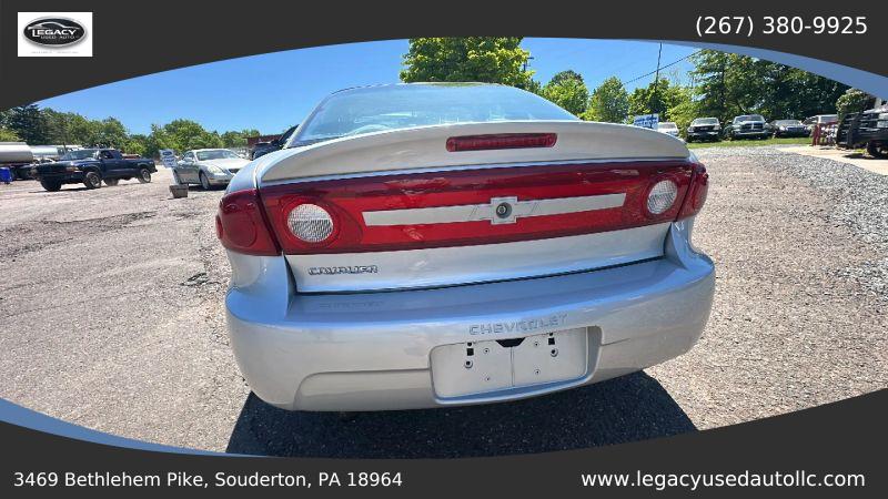 2003 Chevrolet Cavalier Base