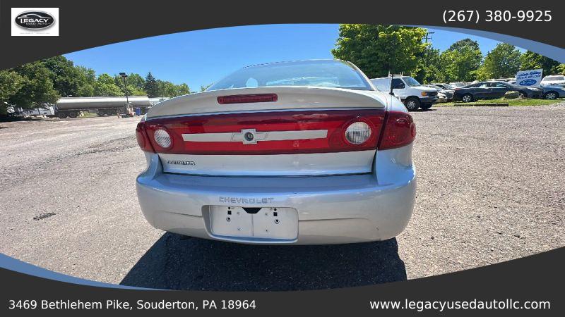 2003 Chevrolet Cavalier Base