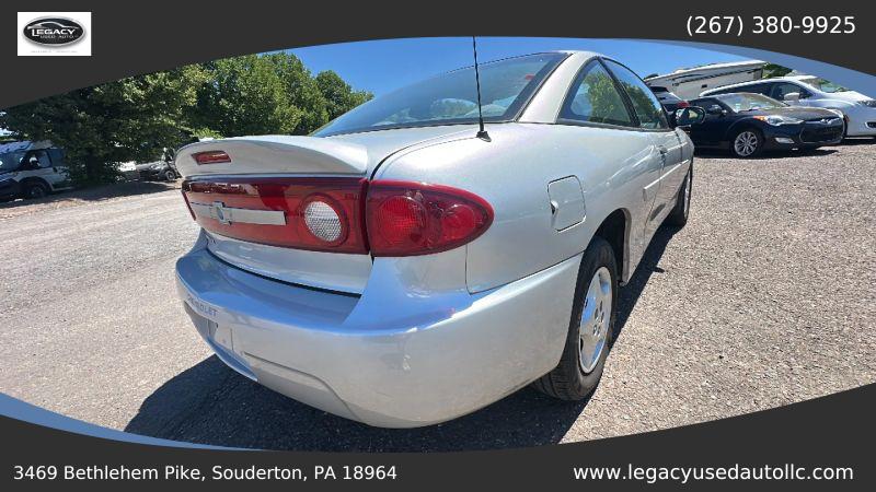 2003 Chevrolet Cavalier Base