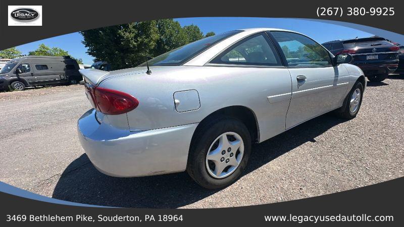 2003 Chevrolet Cavalier Base