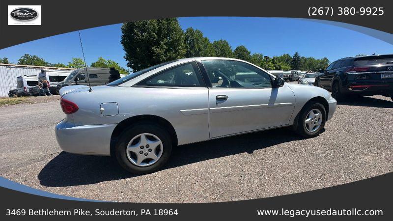 2003 Chevrolet Cavalier Base