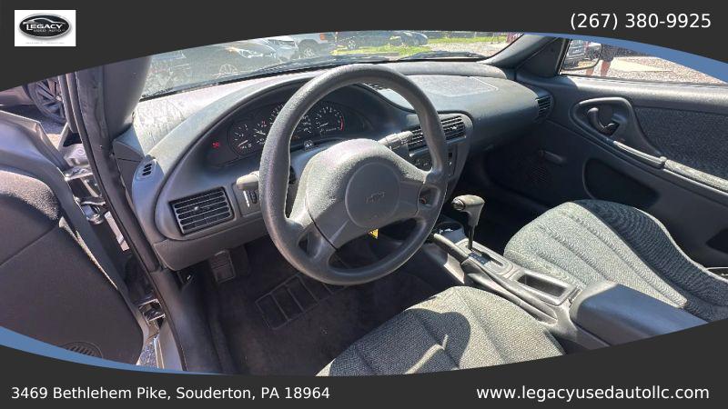 2003 Chevrolet Cavalier Base