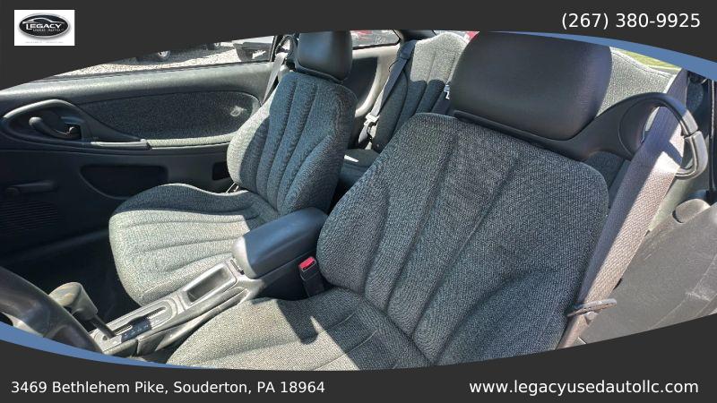 2003 Chevrolet Cavalier Base