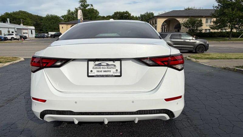 2022 Nissan Sentra SV Xtronic CVT