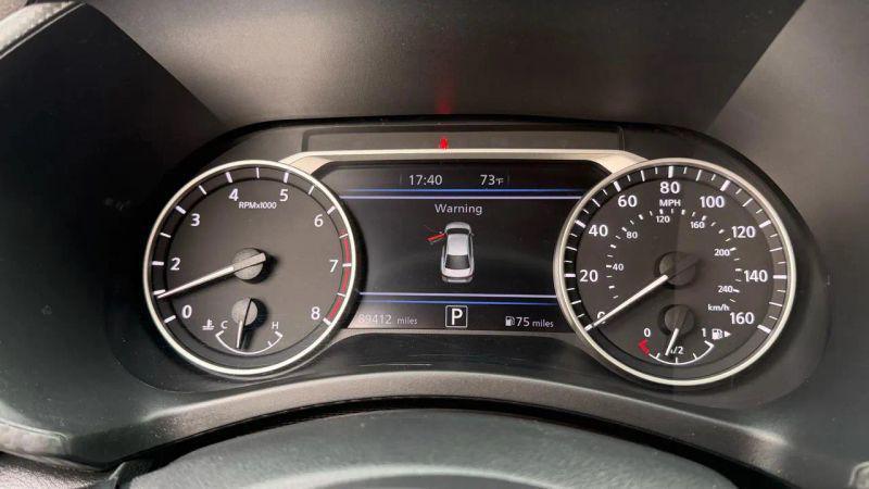 2022 Nissan Sentra SV Xtronic CVT