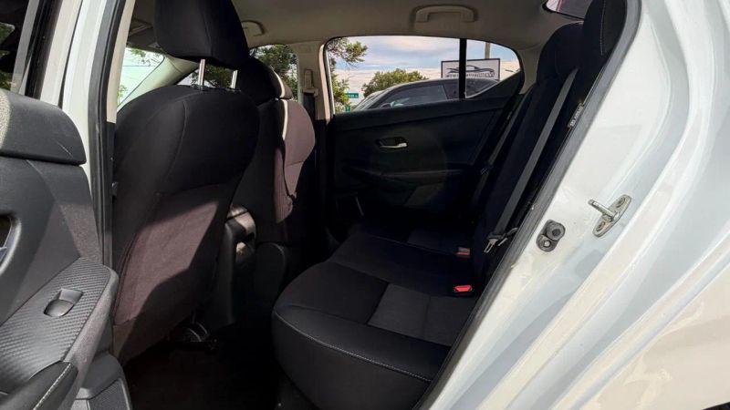 2022 Nissan Sentra SV Xtronic CVT